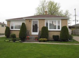 165 Nadine Dr, Cheektowaga, NY 14225