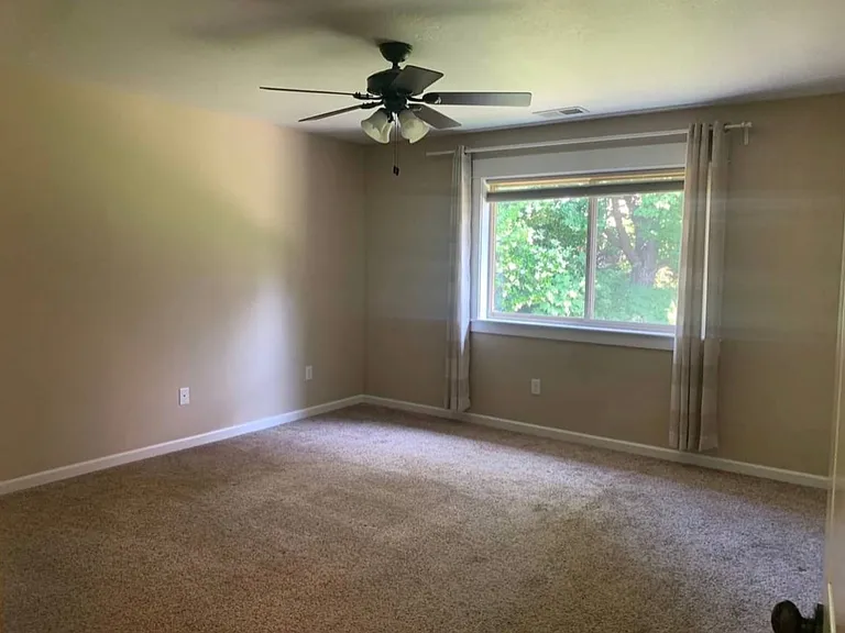 530 Saint Augustine Dr — Photo 7