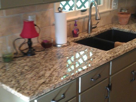 3rd image of 8116 W 92nd St
