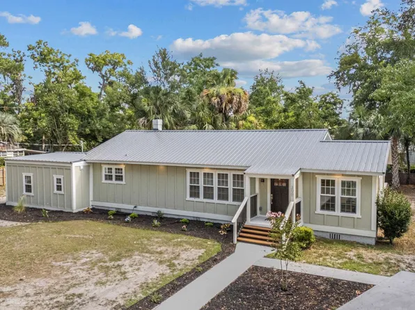 300 Weaver St SW, Live Oak, FL 32064