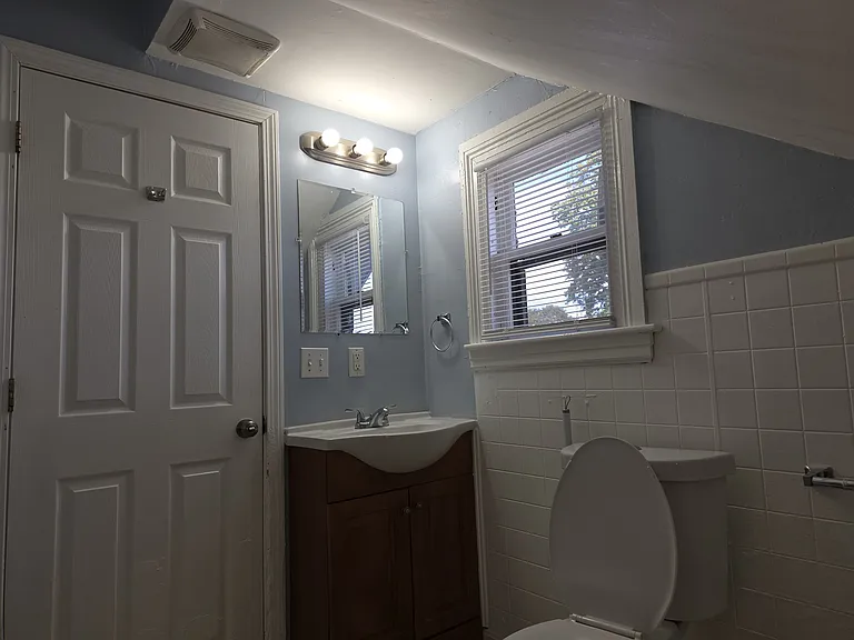404 N Main St #0 — Photo 9