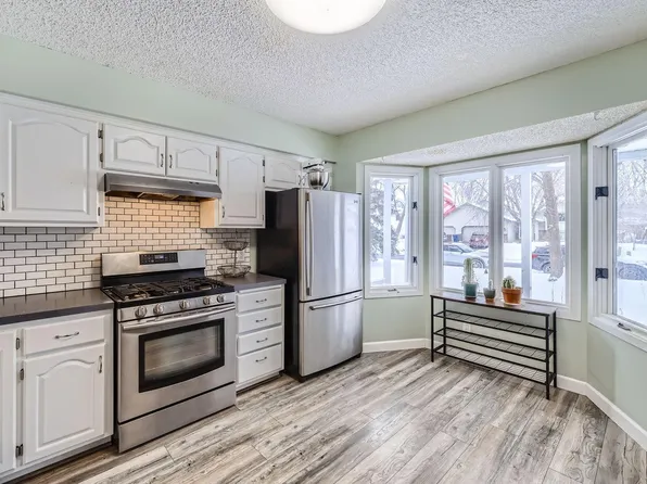 7203 109th Cir N, Champlin, MN 55316