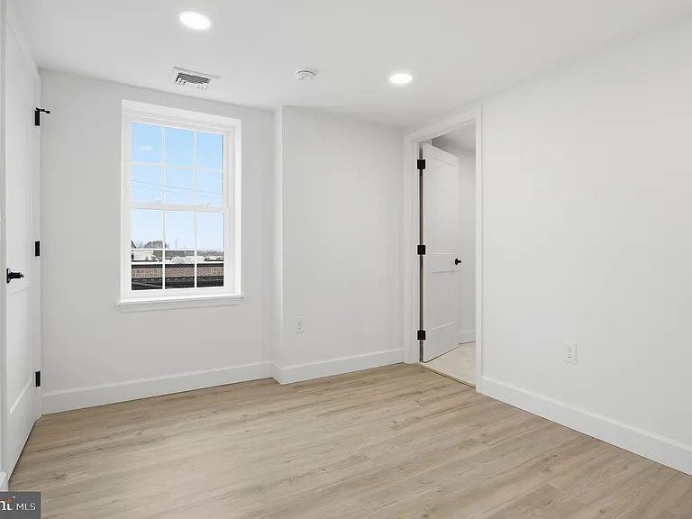 100 W Front St #3A — Photo 8
