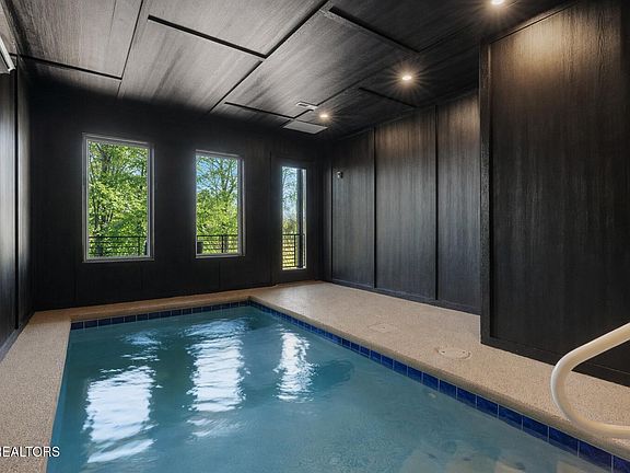 5th image of 1345 Reedmont Way