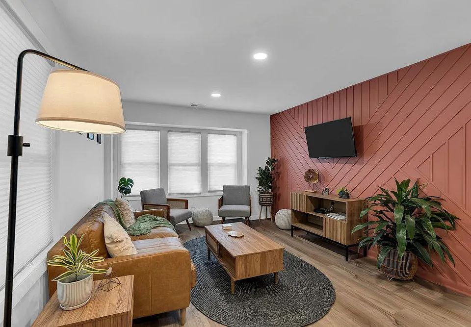 506 Brinley Ave #1