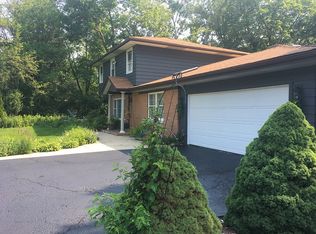 1S741 Park Blvd, Glen Ellyn, IL 60137