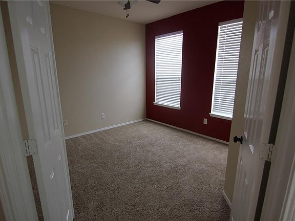 3rd image of 1061 Pullman Dr