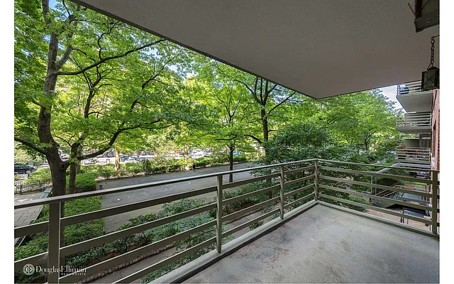 Sold by Douglas Elliman | media 15