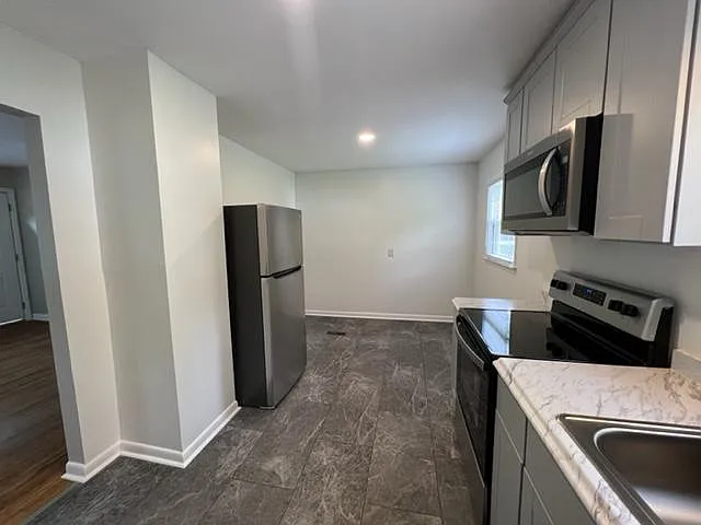 1722 Brent Rd — Photo 6