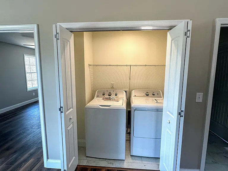 448 Plank Rd #A & B — Photo 11