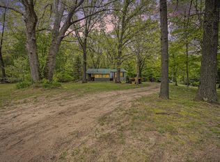 16580 Sandy Ridge Ln, Howard City, MI 49329