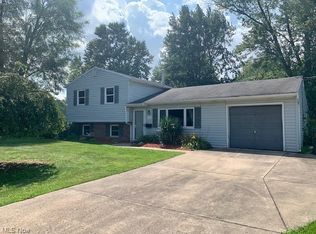 7346 Wainwright Dr, North Ridgeville, OH 44039