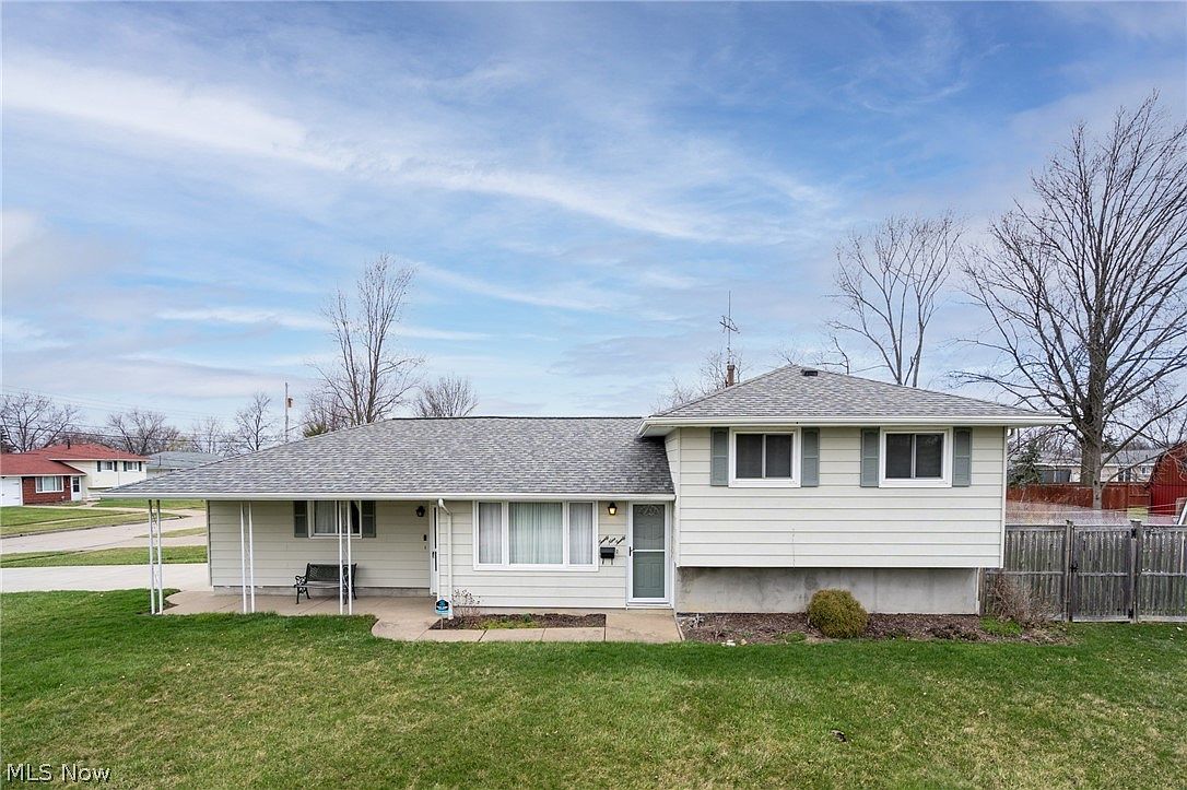 2920 Reeves Ave, Lorain, OH 44052 Zillow