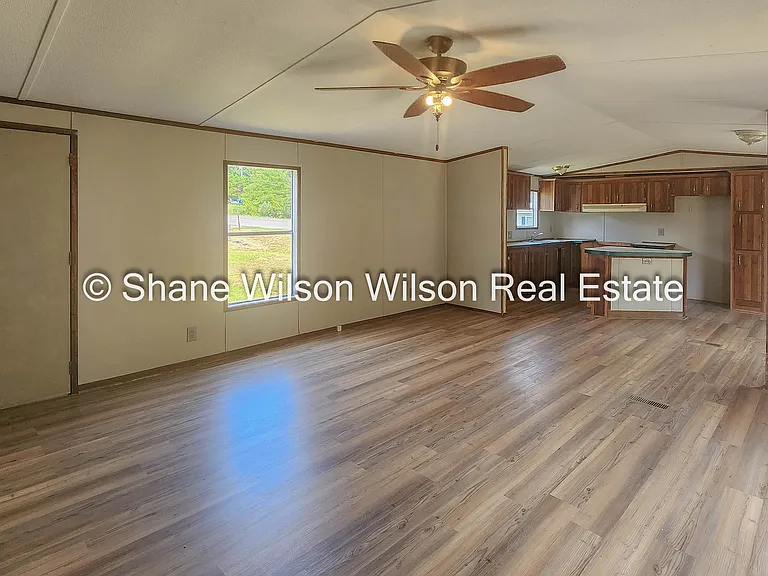 133 Mandalay Way — Photo 7