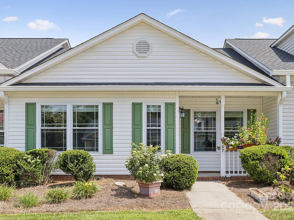 1st image of 707 Dalebrook Ln