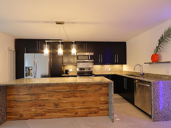 2nd image of 2733 SW Matheson Ave #115B1