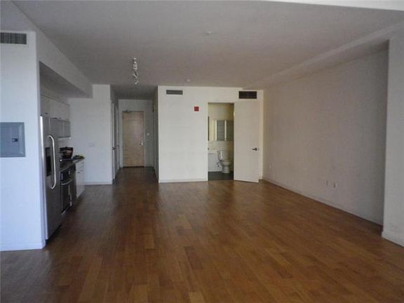 3rd image of 350 W Ash St Unit 602