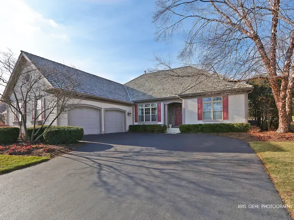 1750 Arrowwood Way, Libertyville, IL 60048