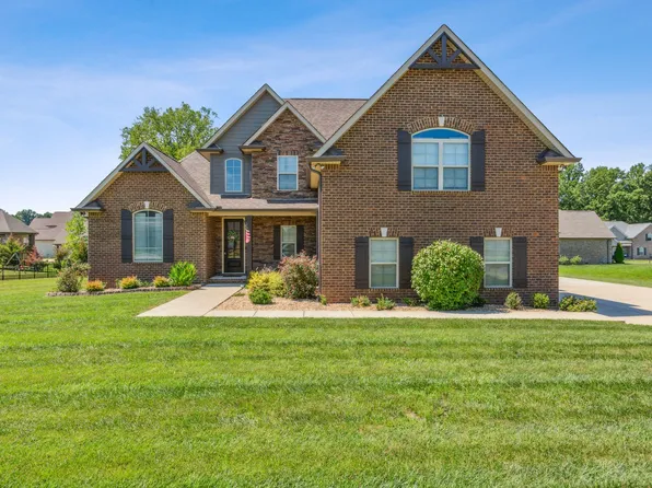 2430 London Ln, Greenbrier, TN 37073