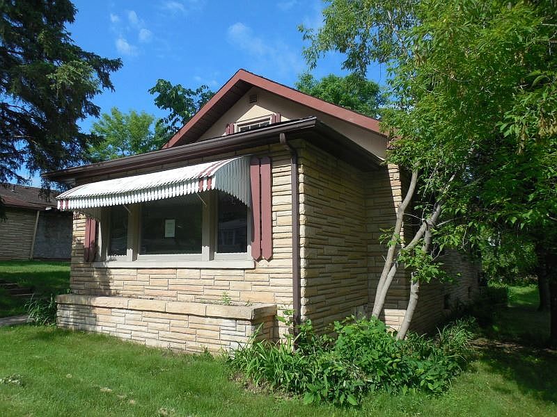 1st image of 609 Westwood Ave