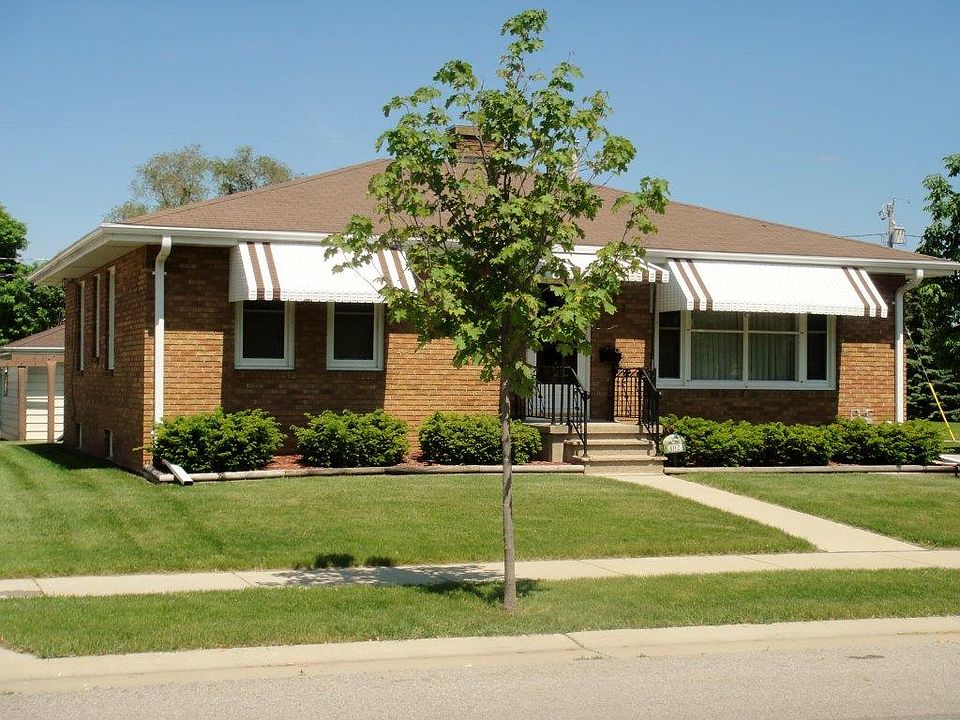 1st image of 402 Illinois Ave