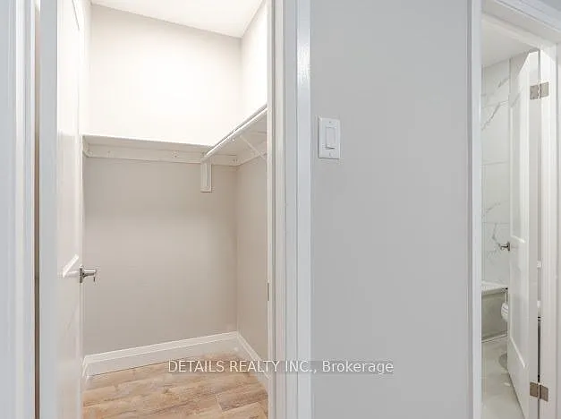 659 Donat St #B01 — Photo 18