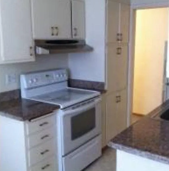 2533 Hillegass Ave #201 — Photo 2
