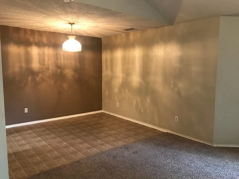 9913 Plainfield Dr — Photo 5