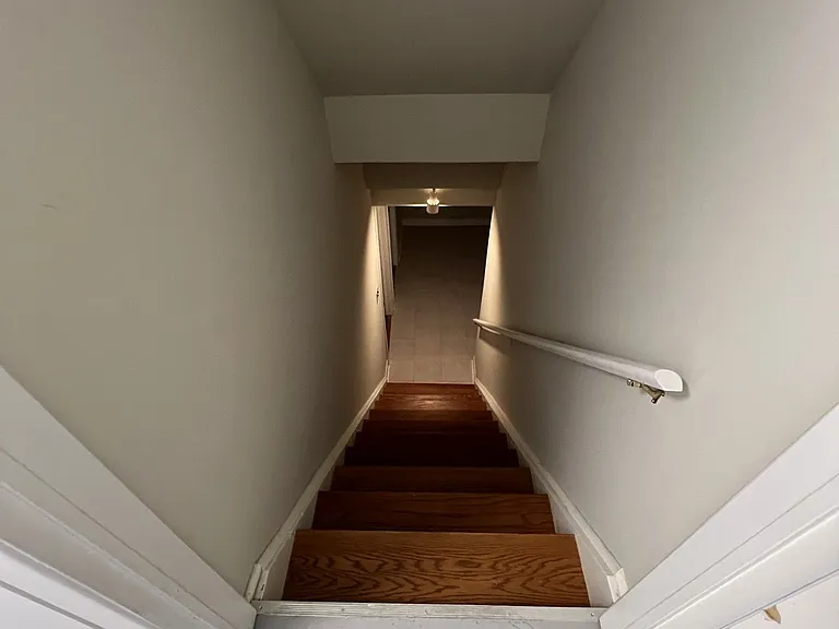 91 Campania Cres — Photo 37