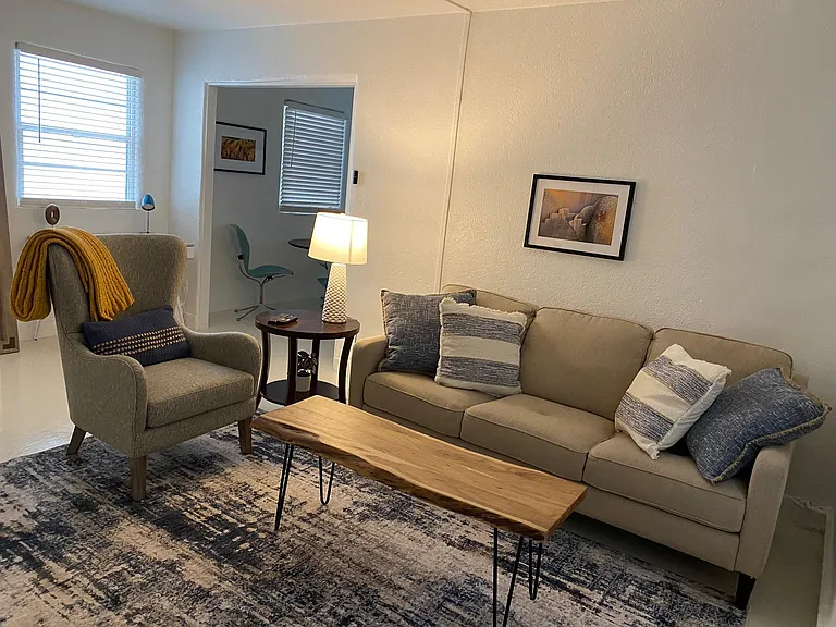 120 Walter St SE #D — Photo 11