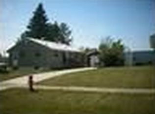 33 Evergreen Ln, Babbitt, MN 55706