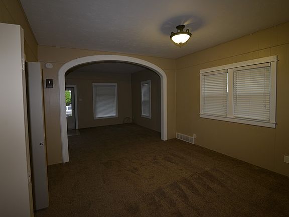 3rd image of 1023 New Hampshire St