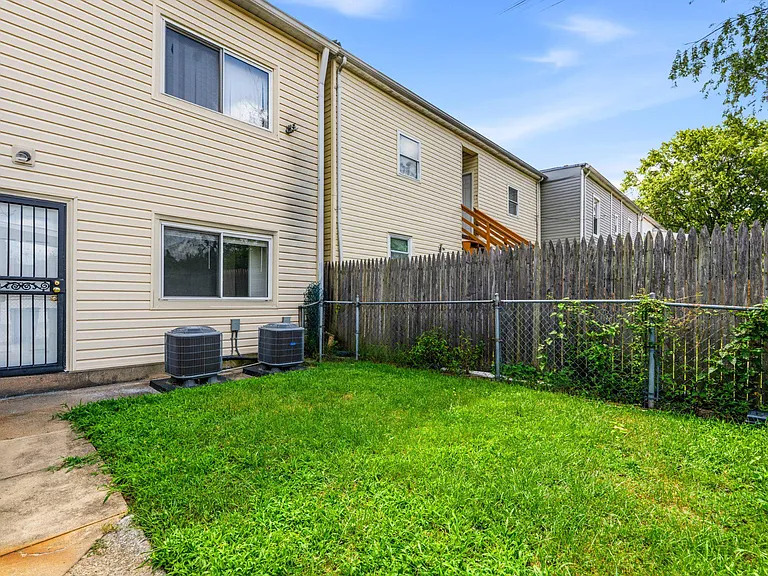 5324 4th St NW #1 — Photo 16