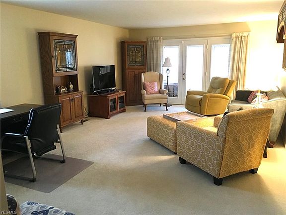 2nd image of 10510 Leawood Oval