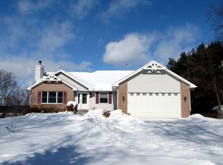 198 W Coon Lake Rd, Howell, MI 48843