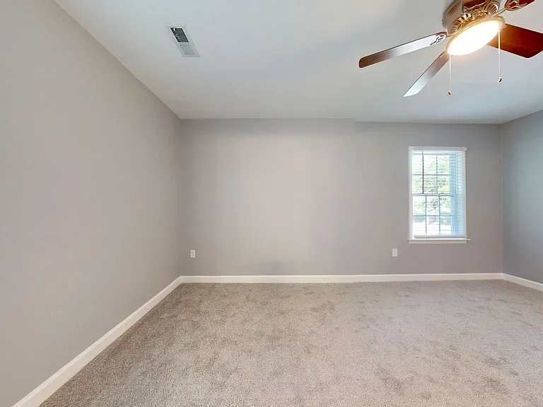 512 Riverwood Rd — Photo 13
