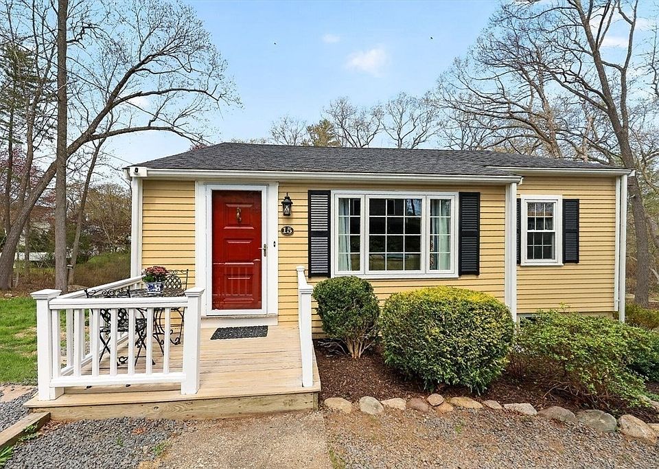 1st image of 15 Leigh Rd