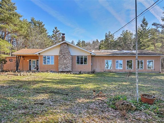 2nd image of 7780 Irish Hill Rd