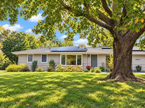 14913 Sharon Ln, Burnsville, MN 55306