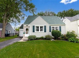 1513 Love Rd, Grand Island, NY 14072