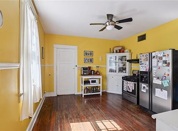 5th image of 4227 Saint Ann St