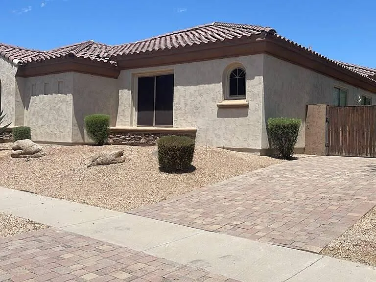 1814 W Calle Escuda — Photo 28
