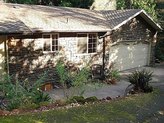 4545 SE Aldercrest Rd photo 1