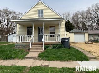 920 15th Ave S, Clinton, IA 52732