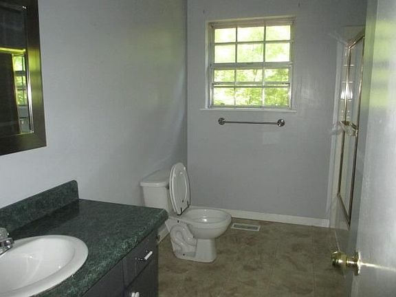 4th image of 4710 Treemont Cir NE