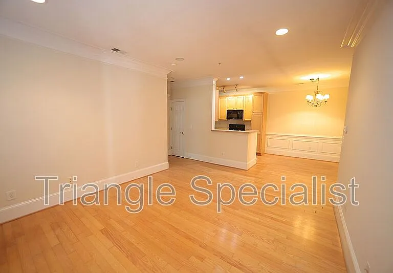 900 Canenaugh Dr #108 — Photo 5