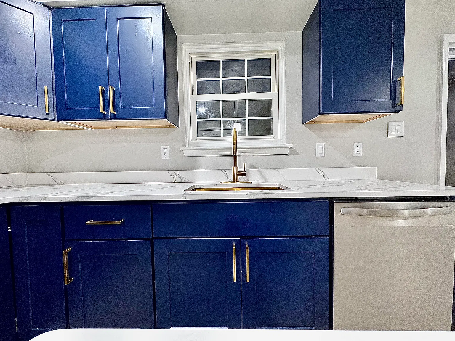 483 Hill Meadow Dr — Photo 3