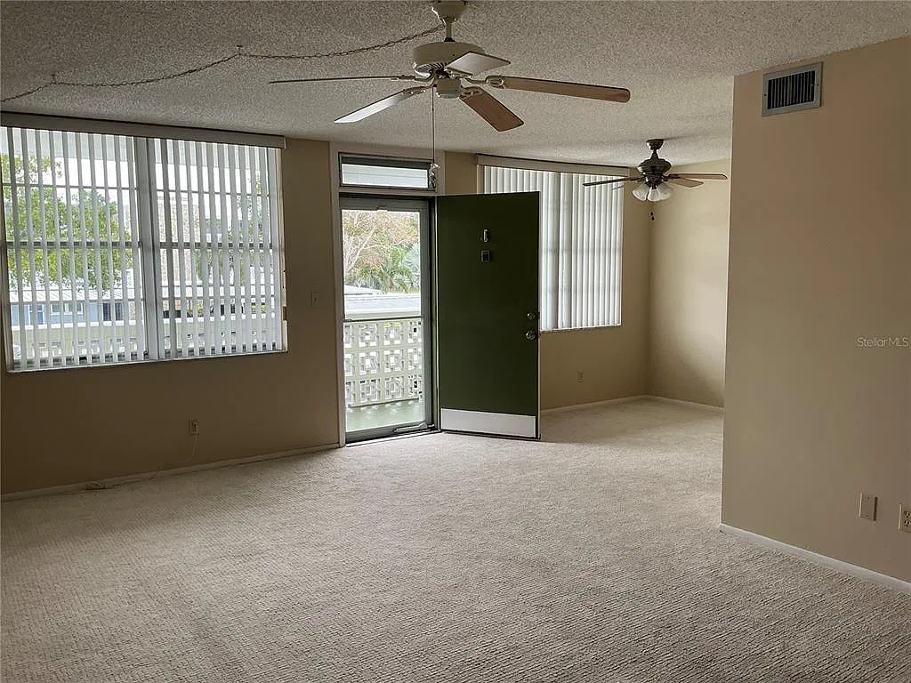 1 bed, 1.5 bath, 925 sqft, $1,450 — Photo 4