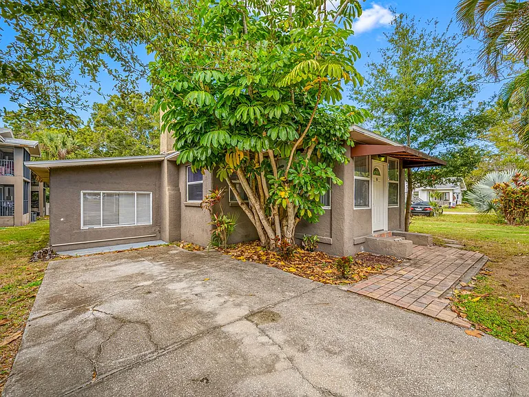 Century Oaks — Photo 92