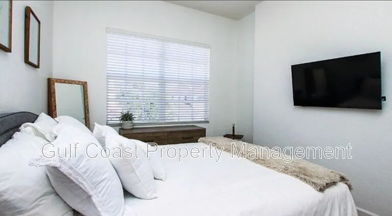 17484 Old Harmony Dr #202 — Photo 31